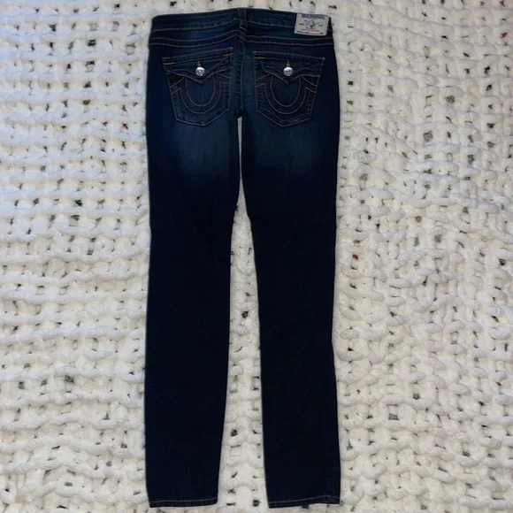 True Religion🧲 Skinny, Distressed, Mid-Rise Dark Wash 29x31.5 - Picture 8 of 15